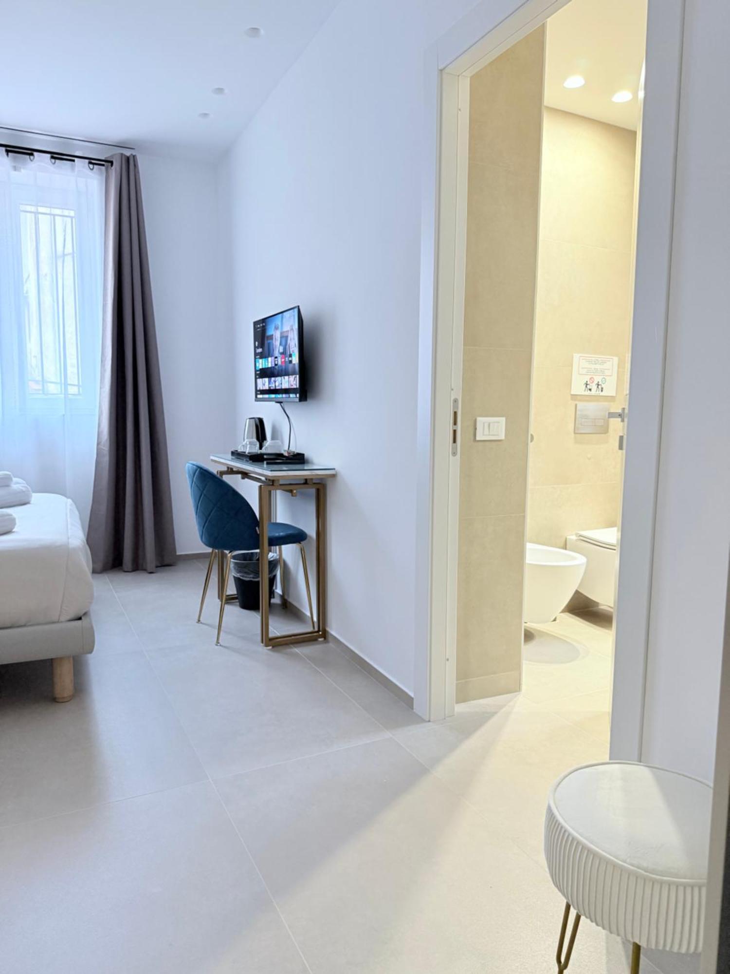 Santa Rosalia Suites Палермо Экстерьер фото