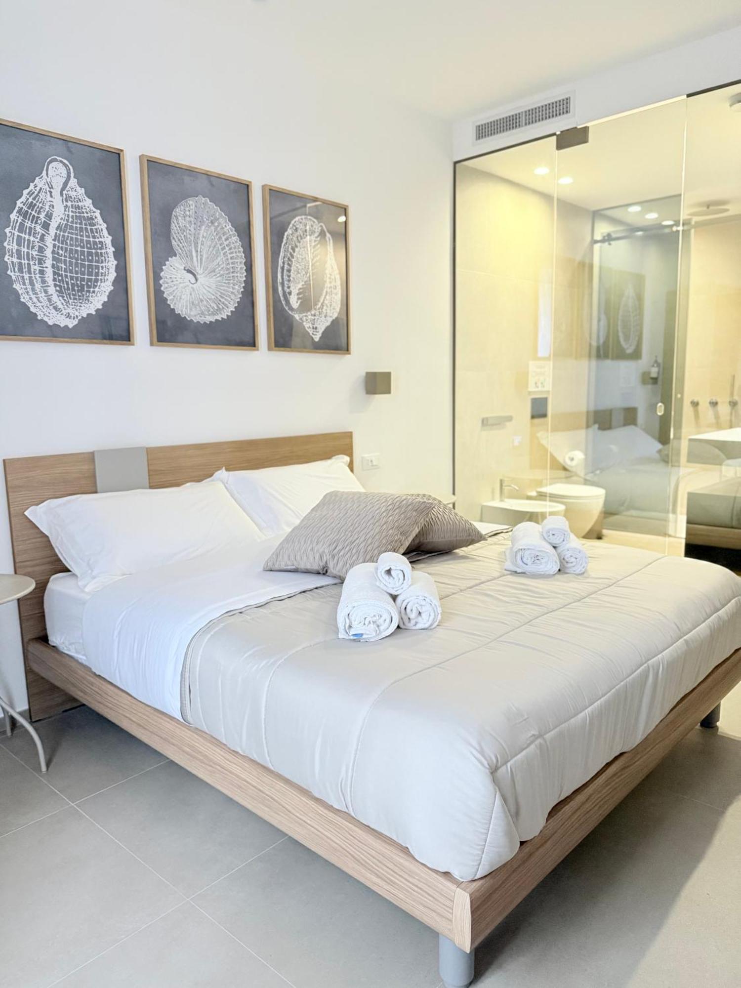 Santa Rosalia Suites Палермо Экстерьер фото